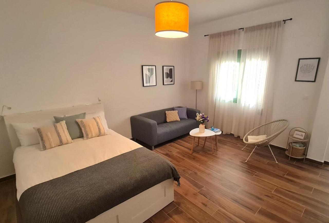 Yannis Guest House Aegina Esterno foto
